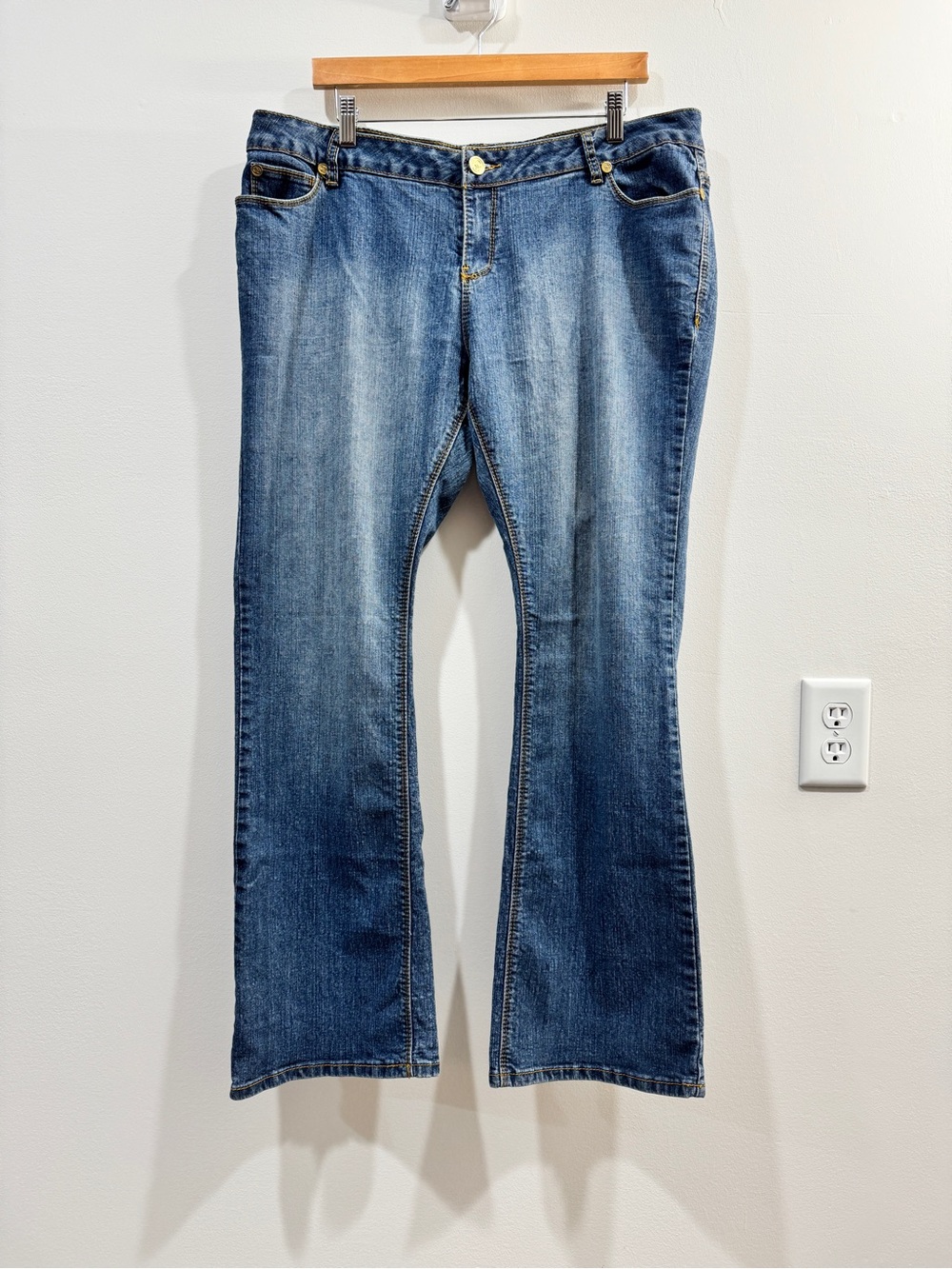 Y2K Coogi Jeans - Authentic Sexy Denim Bootcut, Embroidered Pockets Sz 22W